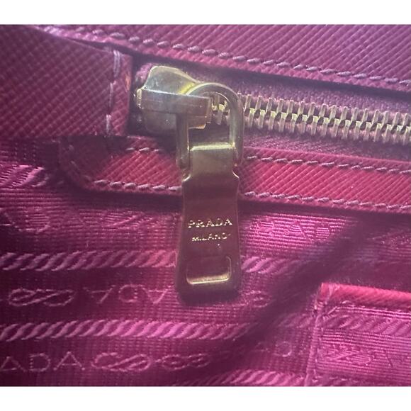 Authentic Prada Saffiano Red Leather Large Tote with Dust Bag - Picture 8 of 15